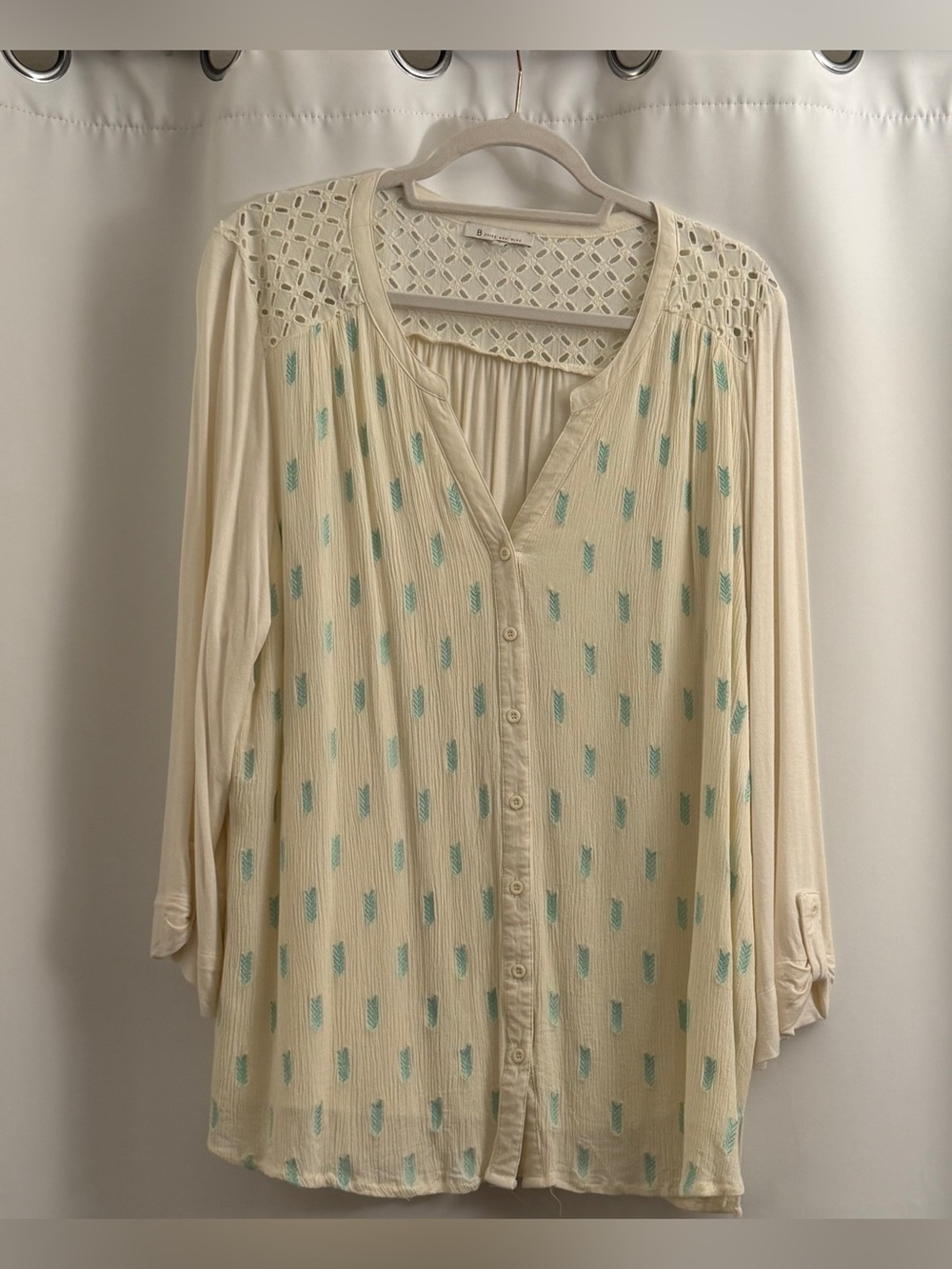 Skies Are Blue Cream Button-Front Blouse with Mint Accents